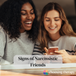 16 Signs of Narcissistic Friends: What They Do & Say