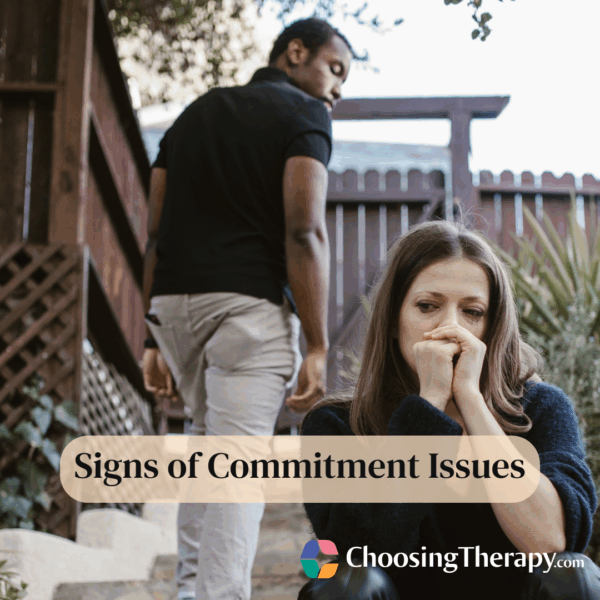 10 Signs of Commitment Issues & How to Deal With Them