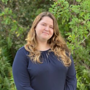 Headshot of Elizabeth Yoak, LMHC